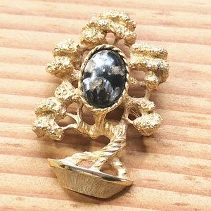 Vintage Amway Bonsai Tree Gold Tone Brooch